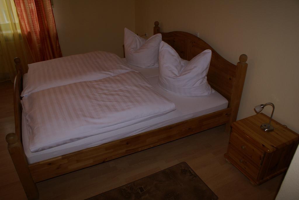 Pension Lindenhof Limburg an der Lahn Room photo